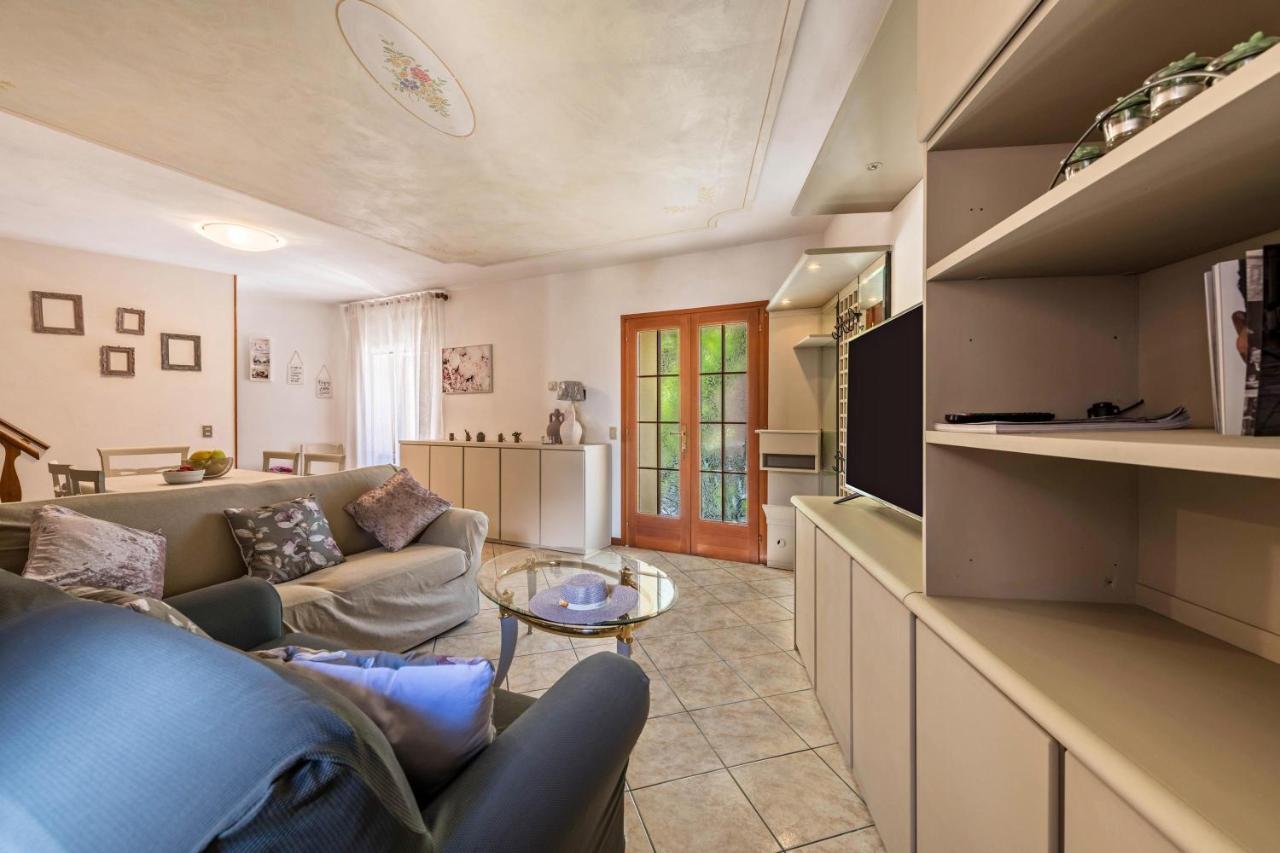 Lola Home Brenzone Bagian luar foto